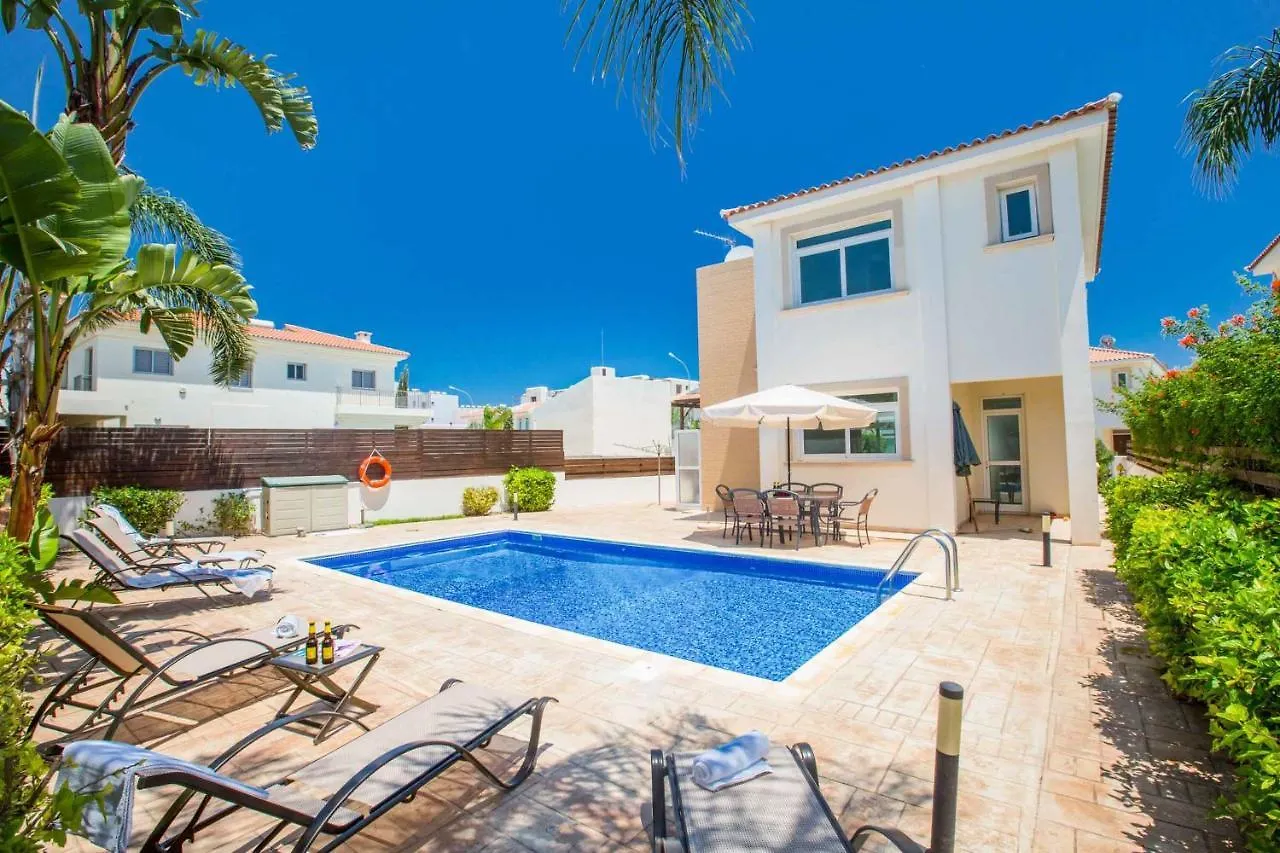 Villa Attis contacts