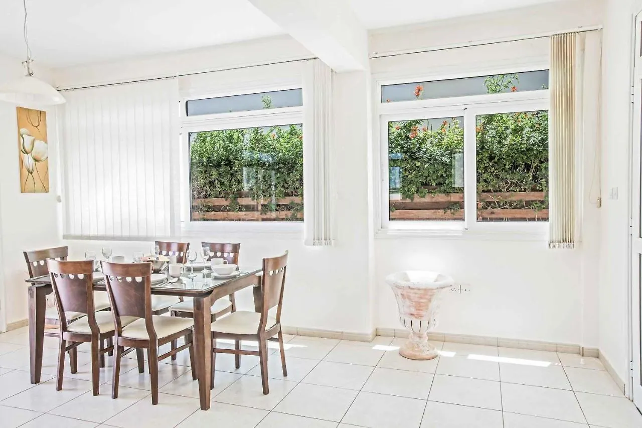 Villa Attis Protaras 0*,